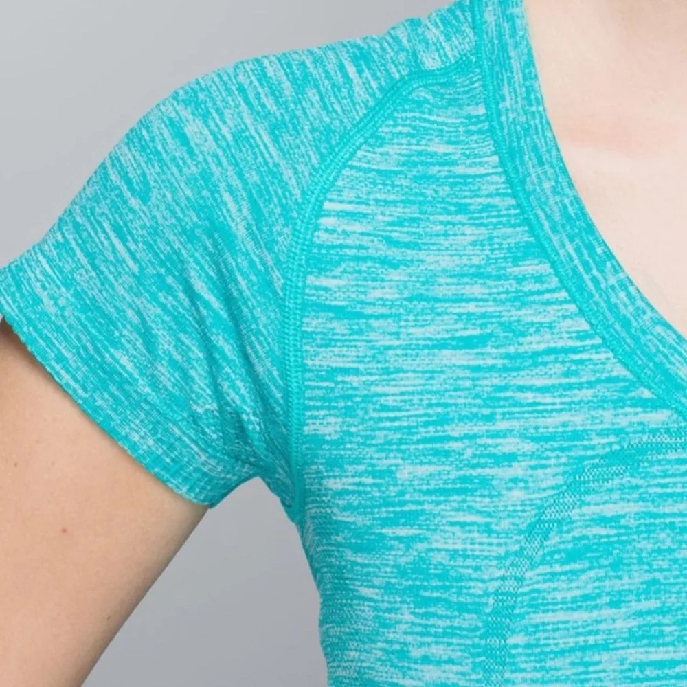 lululemon athletica Women's Turquoise Heather Short Sleeve Tee
